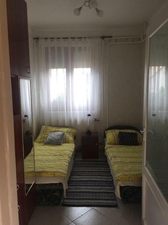 Almos Vendeghaz Appartement Hajdúszoboszló Buitenkant foto